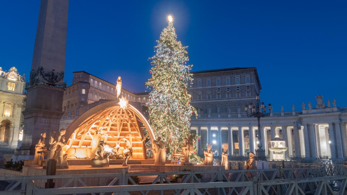 o petitie pune in pericol bradul de craciun al papei de anul acesta