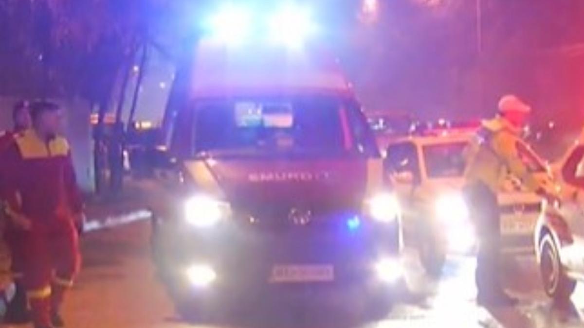 accident grav in bucuresti un tanar de 22 de ani a murit dupa ce a intrat cu masina intr o pasarela