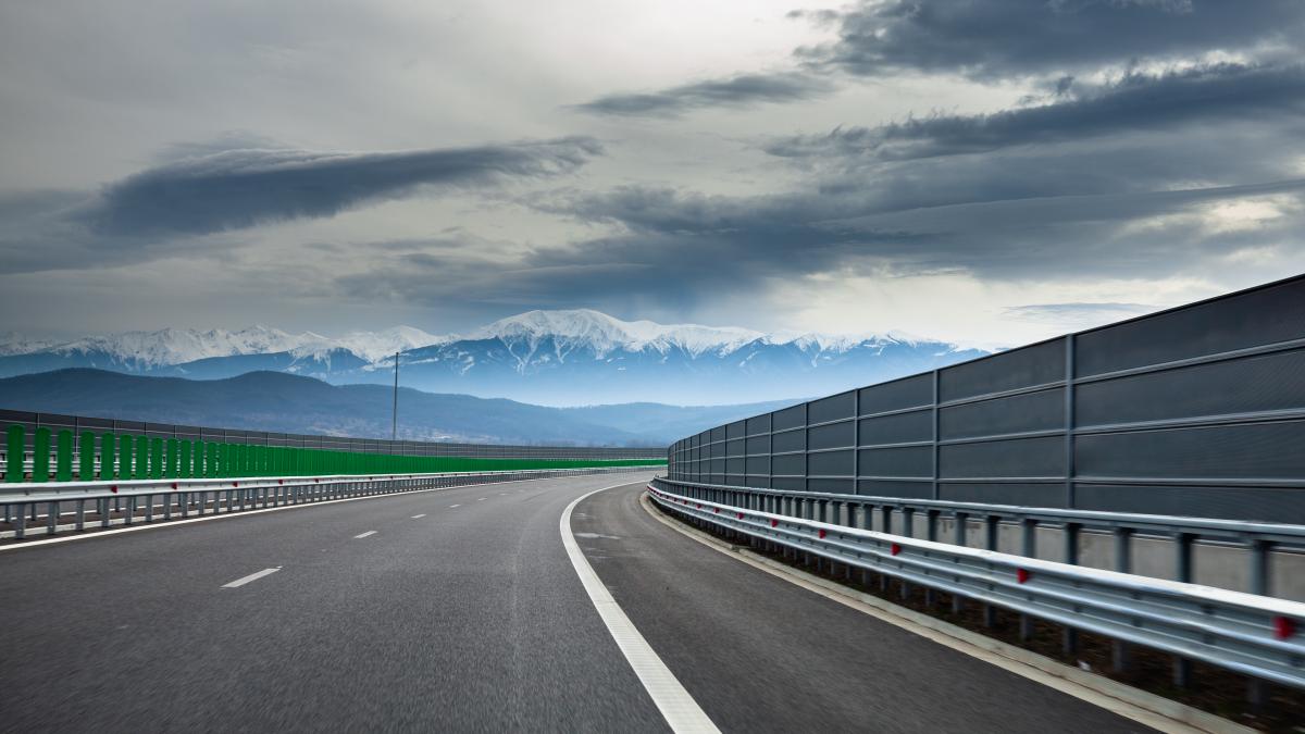 cat de sigure sunt soselele din romania importanta marcajelor rutiere si a parapetelor