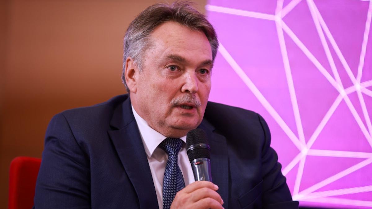 laszlo attila este esential sa reglementam ce anume poti vinde in scoli si ce nu poti vinde