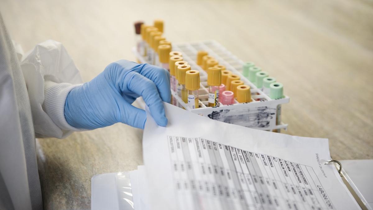 roxana radu toate laboratoarele care au contract cu casa de asigurari sunt obligate sa asigure toate analizele incluse