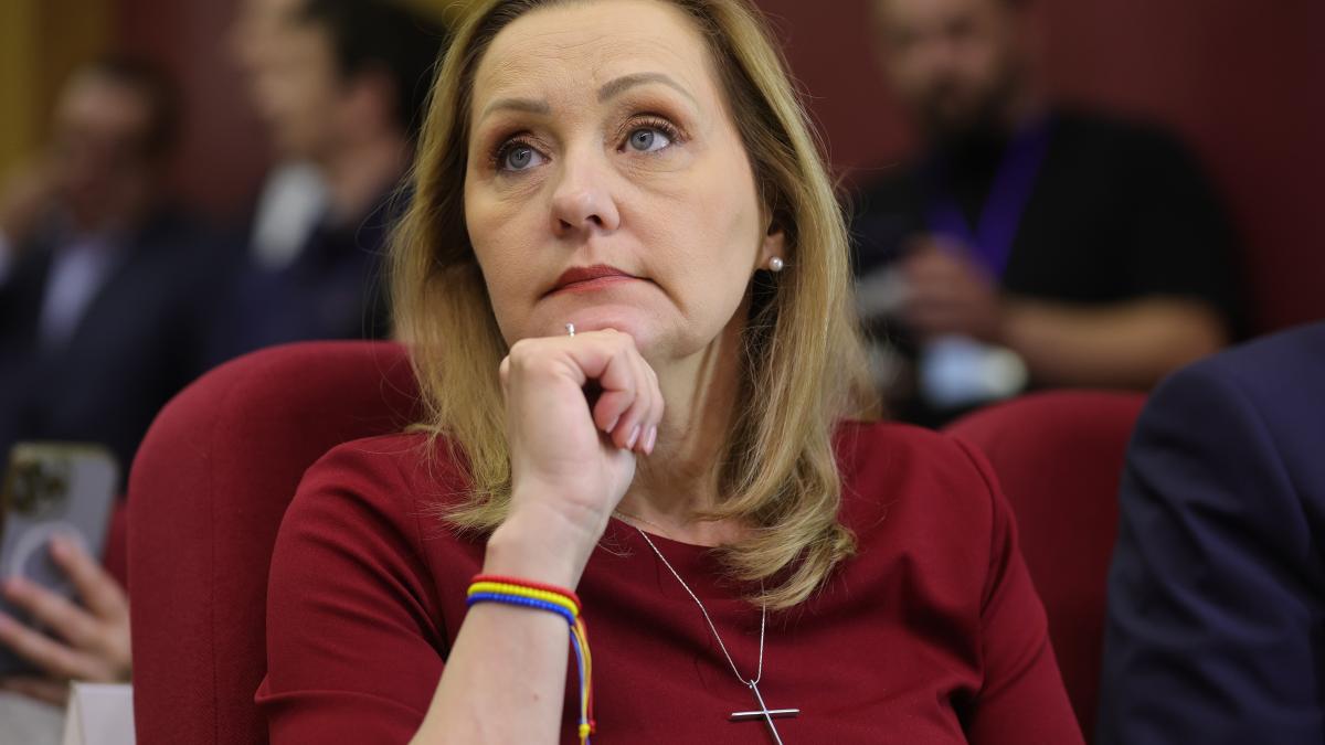 elena lasconi cere parchetului general sa se autosesizeze in cazul lui george simion