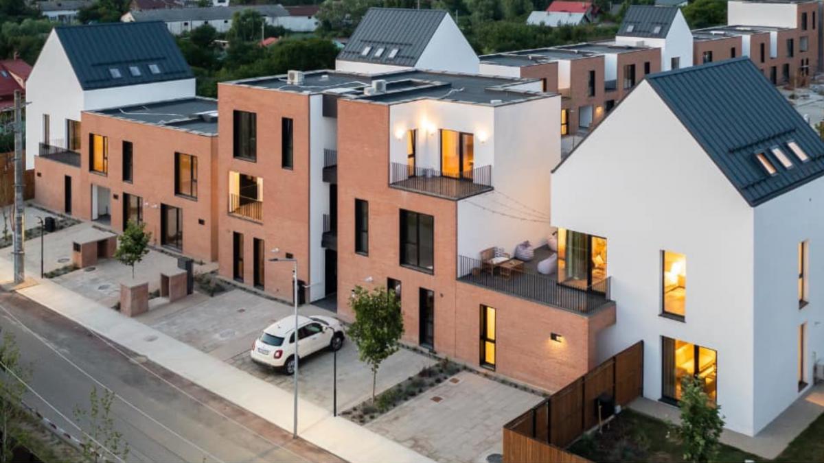 proiectul colina lac se va intinde pe 30 de hectare arhitect fiecare casa este diferita fata de cea de langa ea