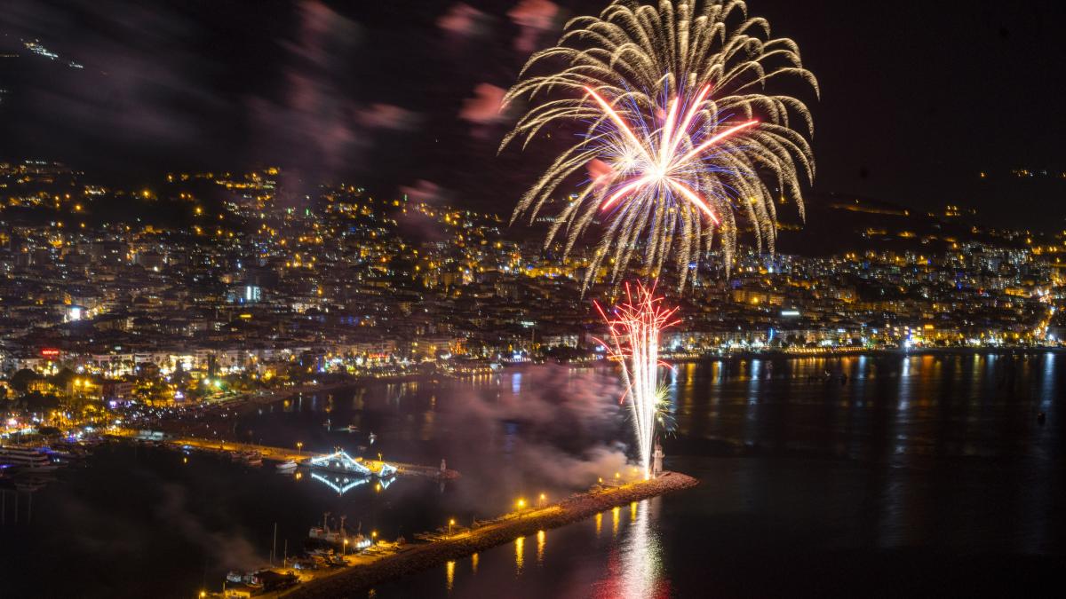 revelion in antalya cat costa cinci nopti de cazare in resorturi de lux cu oferta all inclusive