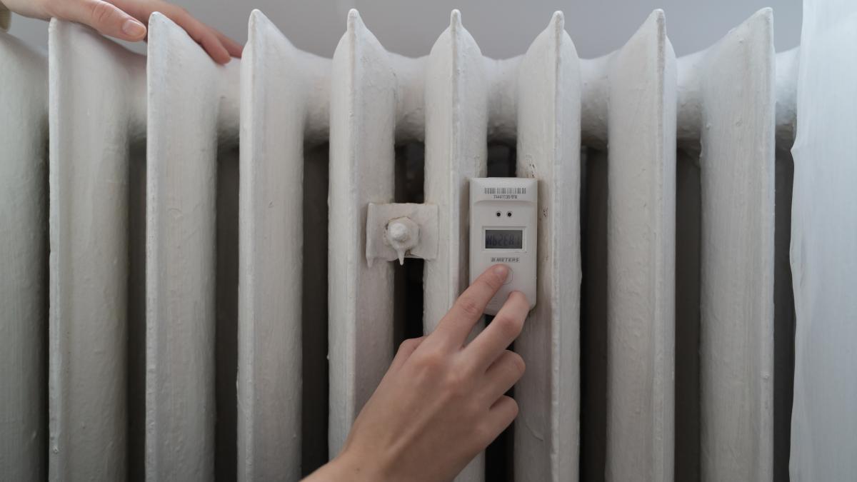 romanii care vor primi bani pentru a si pune repartitoare anuntul ministerului energiei