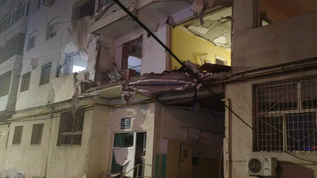 explozie puternica intr un bloc din braila 16 apartamente distruse o gradinita aflata in apropiere a fost afectata
