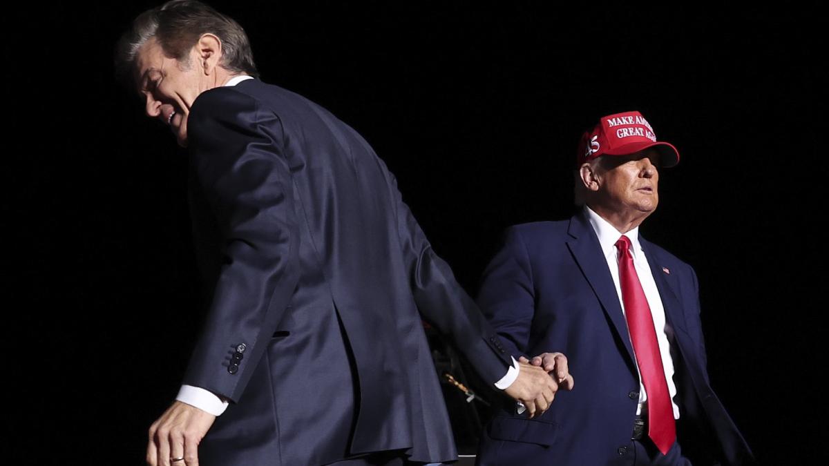 donald trump il numeste pe dr oz la conducerea programului public de asigurari de sanatate nu exista medic mai calificat