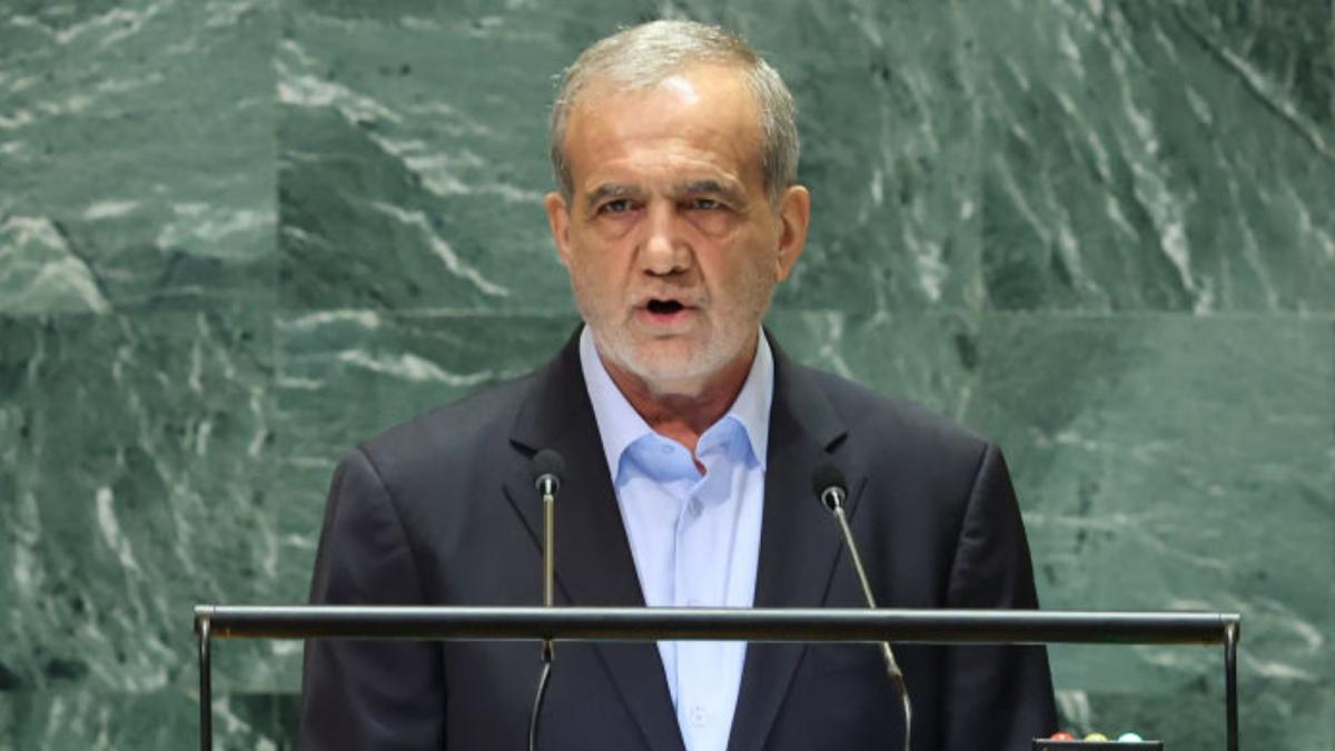 presedintele iranului ii cere papei francisc sa intervina pentru a opri razboiul din orientul mijlociu