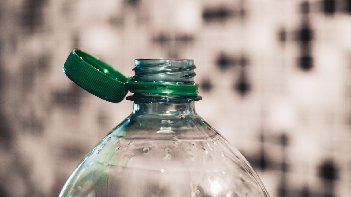 apa imbuteliata periculoasa sau nu cand devine extrem de nesanatoasa