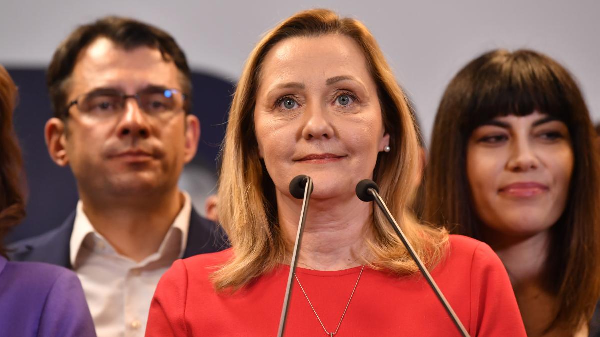 elena lasconi prima iesire publica dupa intrarea in turul 2 al alegerilor votul de ieri a fost un vot de protest si exasperare