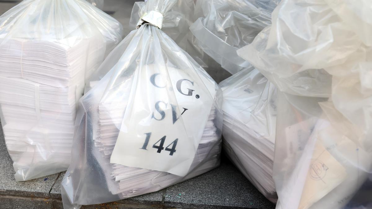 noapte alba la birourile electorale din capitala dupa ce am intampinat asta vara m am pregatit sa stau pana dimineata