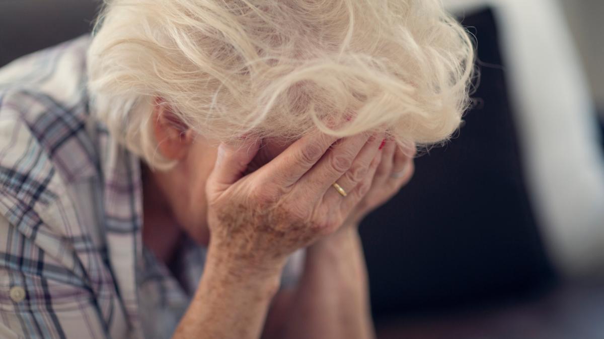 escrocheria prin care o femeie de 77 de ani a pierdut 3 milioane de lei si doua masini