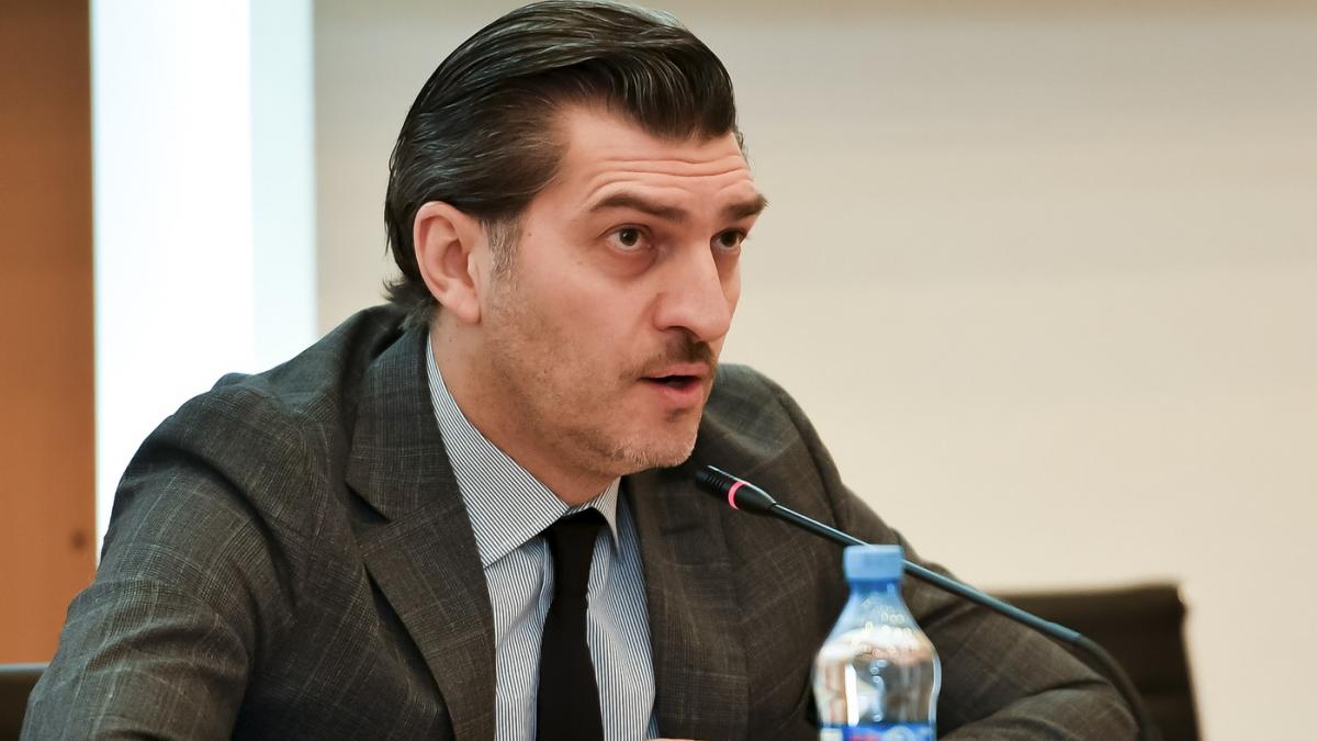 georgia grabeste virajul spre rusia visul georgian a desemnat un fost fotbalist anti occidental si de extrema dreapta la presedintie