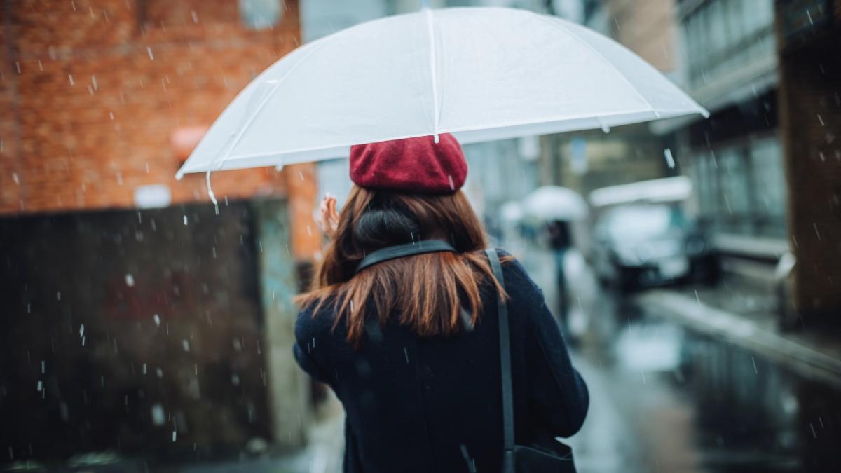 vremea se raceste si vin ploile in aproape toata tara prognoza meteo pentru urmatoarele zile cat va fi de frig si unde va ninge