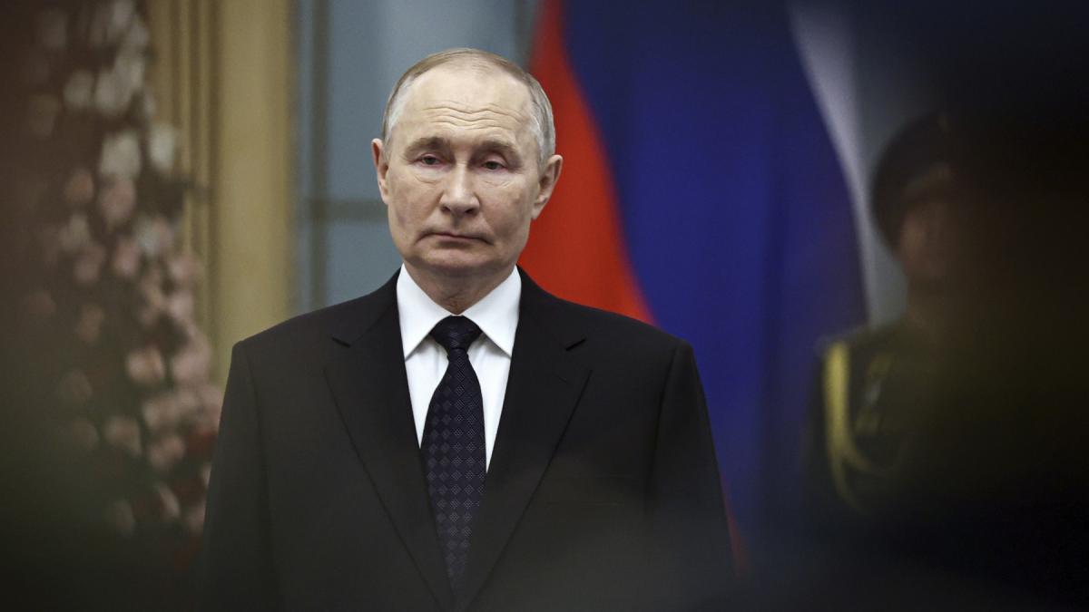 putin ameninta ca va lovi presedintia si guvernul de la kiev cu noua racheta hipersonica oresnik va fi ca o lovitura nucleara