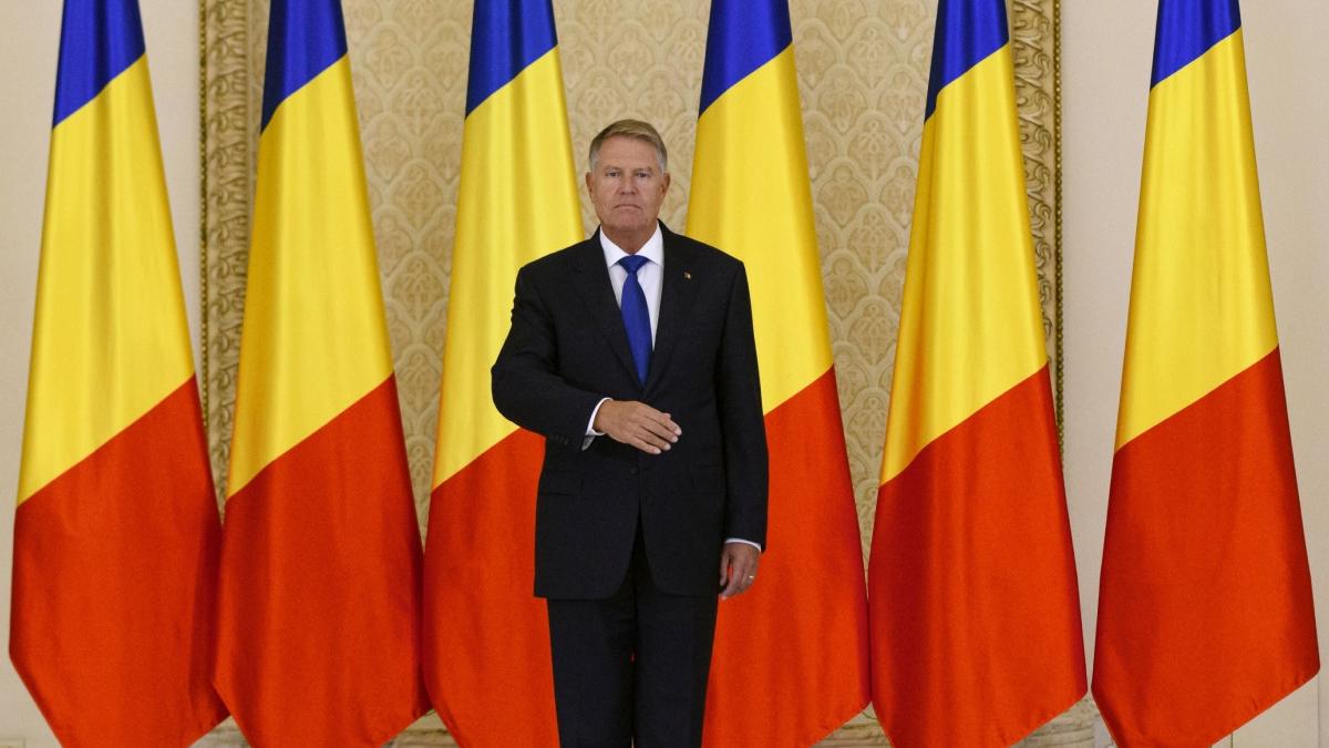 iohannis suntem intr un moment de cumpana trebuie sa alegem intre democratie si misticismul extremist