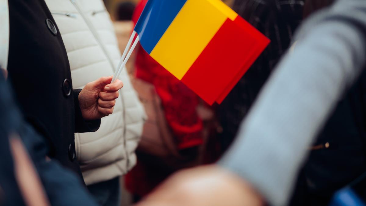 romanii din marea britanie au iesit in numar mare la vot vor o schimbare ca sa se poata intoarce acasa