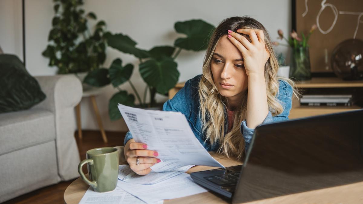 peste 40 din romani ar urma sa plateasca facturi cu 110 mai mari la curent de la 1 aprilie 2025