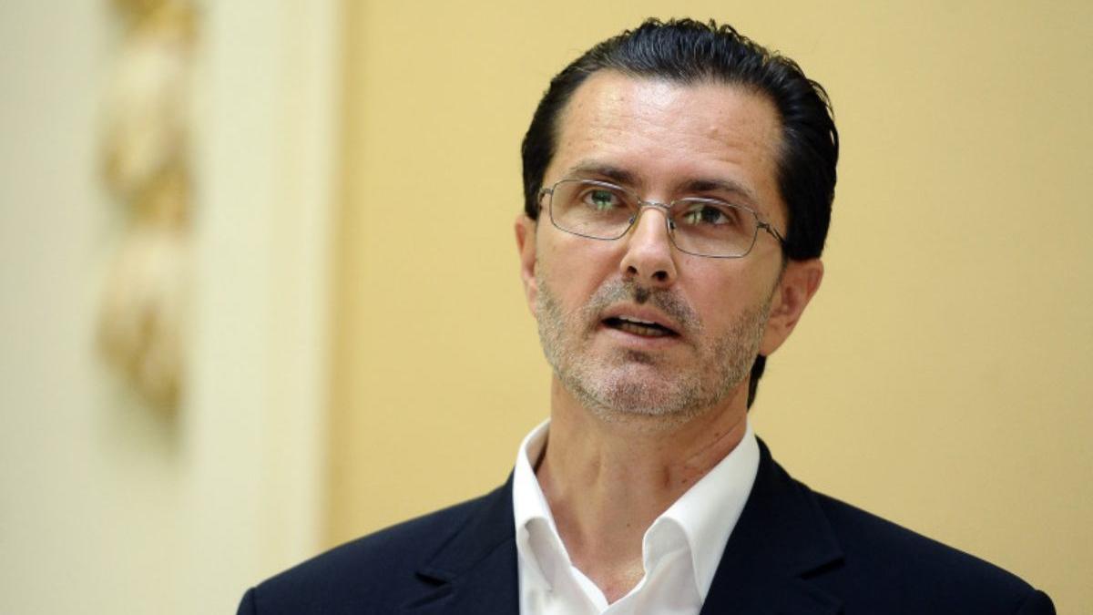 vasile banescu indemn la ratiune inainte de alegeri treziti va nu va lasati inselati alegerea raului travestit in bine e sinucigasa