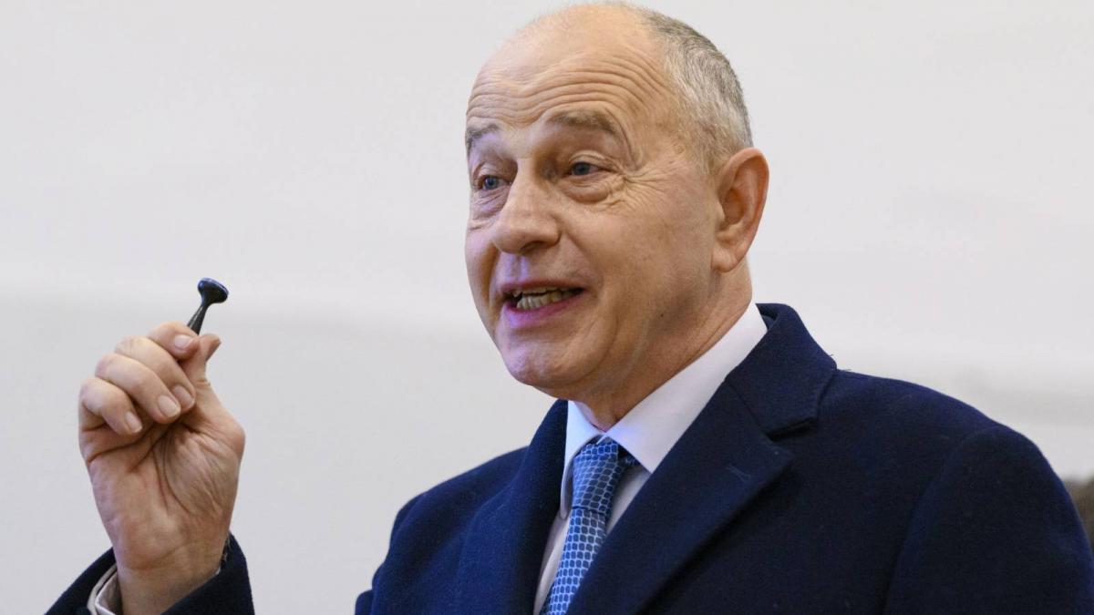 mircea geoana dupa decizia ccr cine triseaza nu poate sa aiba pretentia sa nu se anuleze concursul