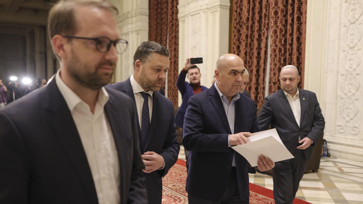 cum arata parlamentul dupa impartirea oficiala a mandatelor care ar putea fi majoritatile la camera deputatilor si senat