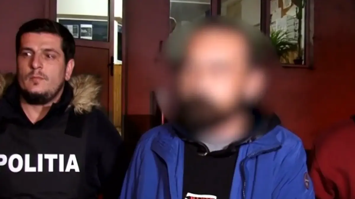 un barbat care incita la ura contra evreilor retinut intr un bar din pitesti