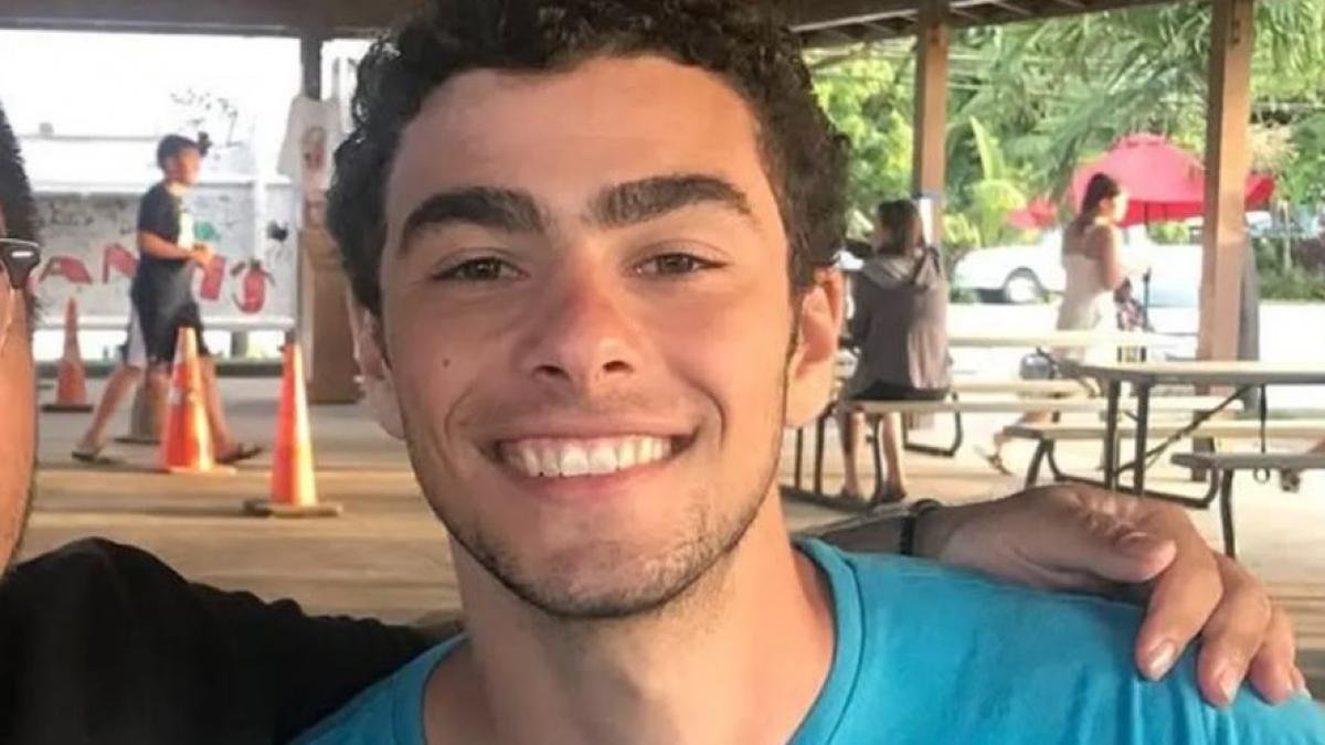 cine e luigi mangione tanarul care l ar fi ucis pe ceo ul united healthcare provine dintr o familie bogata si a fost sef de promotie