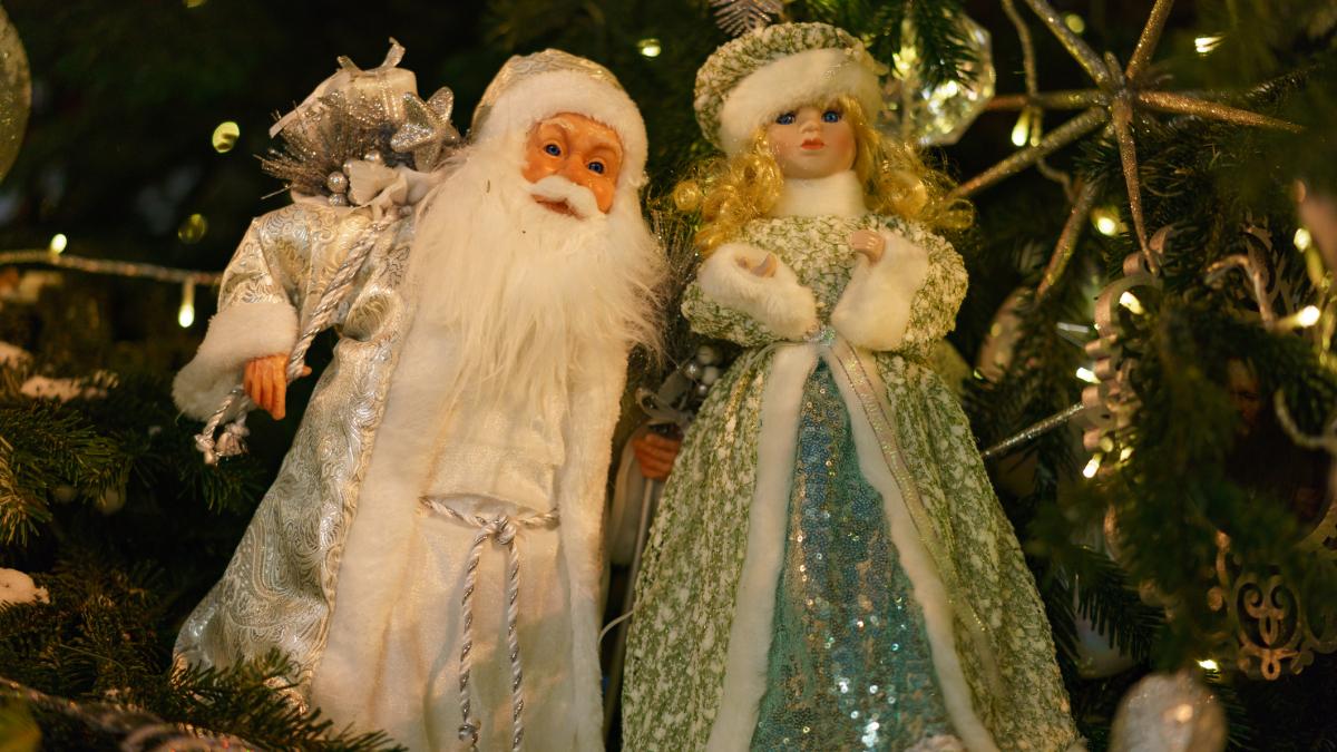 rusia ii declara razboi lui mos craciun pe motiv ca e agent strain din tari neprietenoase