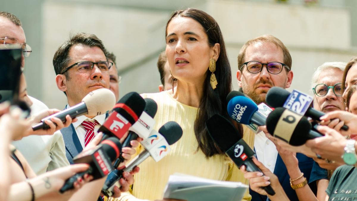 clotilde armand a pierdut definitiv procesul cu ani fostul primar al sectorului 1 risca sa isi piarda mandatul de senator