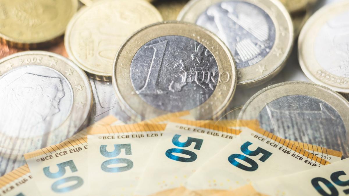 bce semnaleaza riscuri majore pentru economia zonei euro din cauza crizelor politice din ue si sua