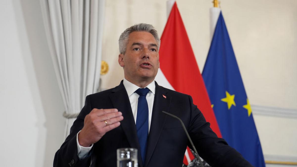 austria ofera refugiatilor sirieni 1 000 de euro pentru a se intoarce acasa