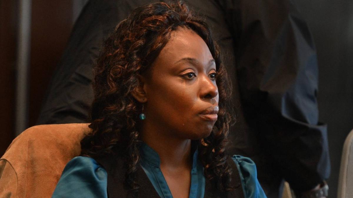 o femeie aproape a bagat la inchisoare doi studenti de la universitatea duke acum dupa 18 ani recunoaste ca a mintit