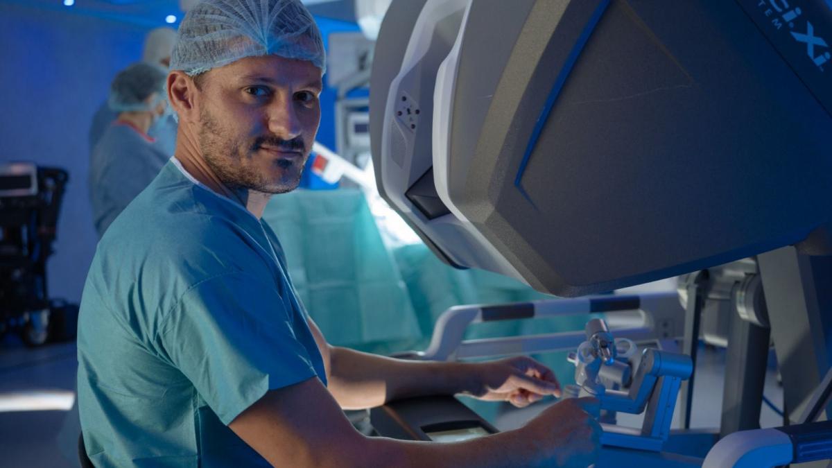 Chirurgia robotică a devenit una dintre cele mai avansate și eficiente metode de tratament chirurgical.