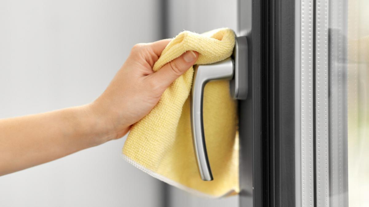 cum sa intretii si sa prelungesti viata manerelor de fereastra