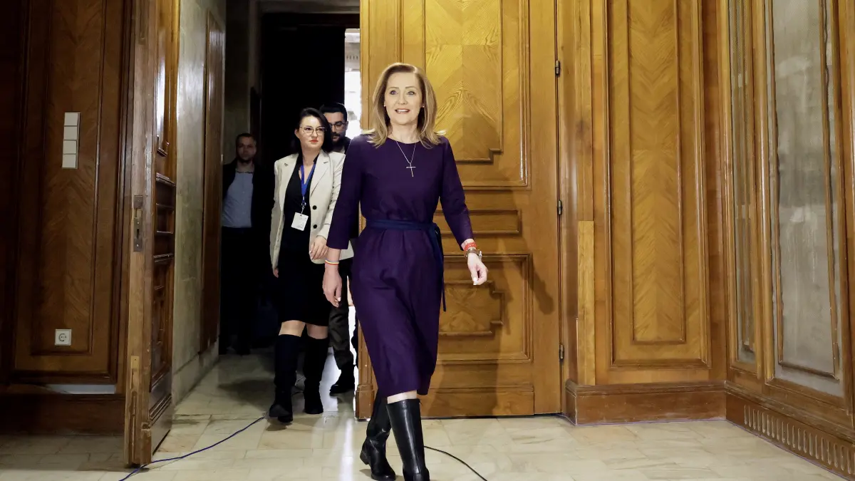 ultimatum pentru usr partidul lui lasconi are termen pana la ora 14 sa se decida daca intra in guvern