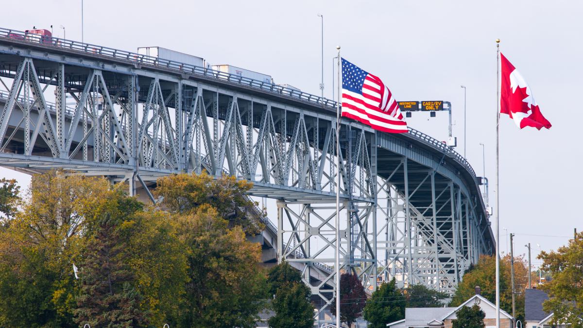 canada anunta noi reguli la frontiera dupa ce trump a amenintat cu tarife vamale de 25 pentru produsele canadiene