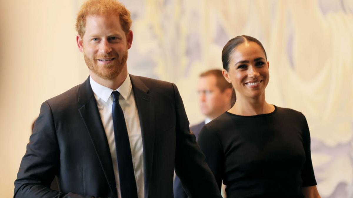 harry si meghan au facut publice fotografii rare cu copiii lor pe felicitarea de craciun