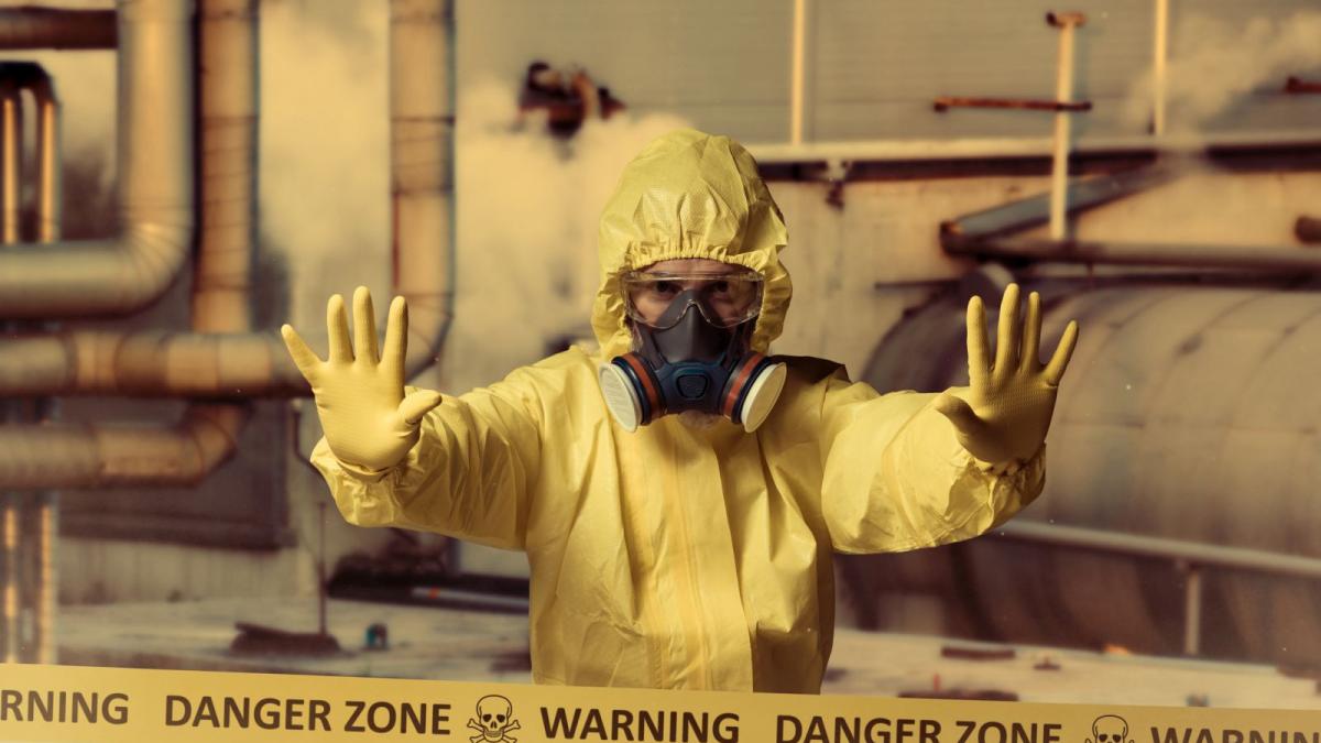 incendiu la un centru de cercetare nucleara din polonia doua persoane sunt ranite