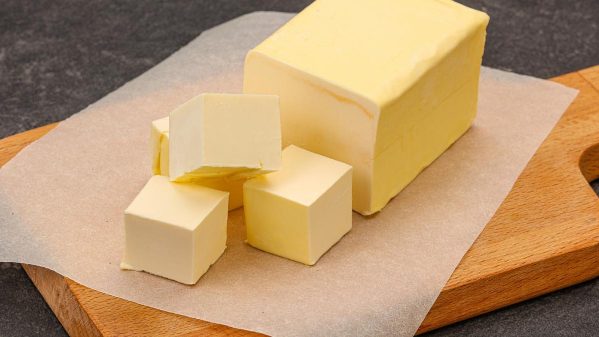 polonia vinde unt de la rezerva statului pentru a stabiliza preturile la lactate inainte de sarbatori