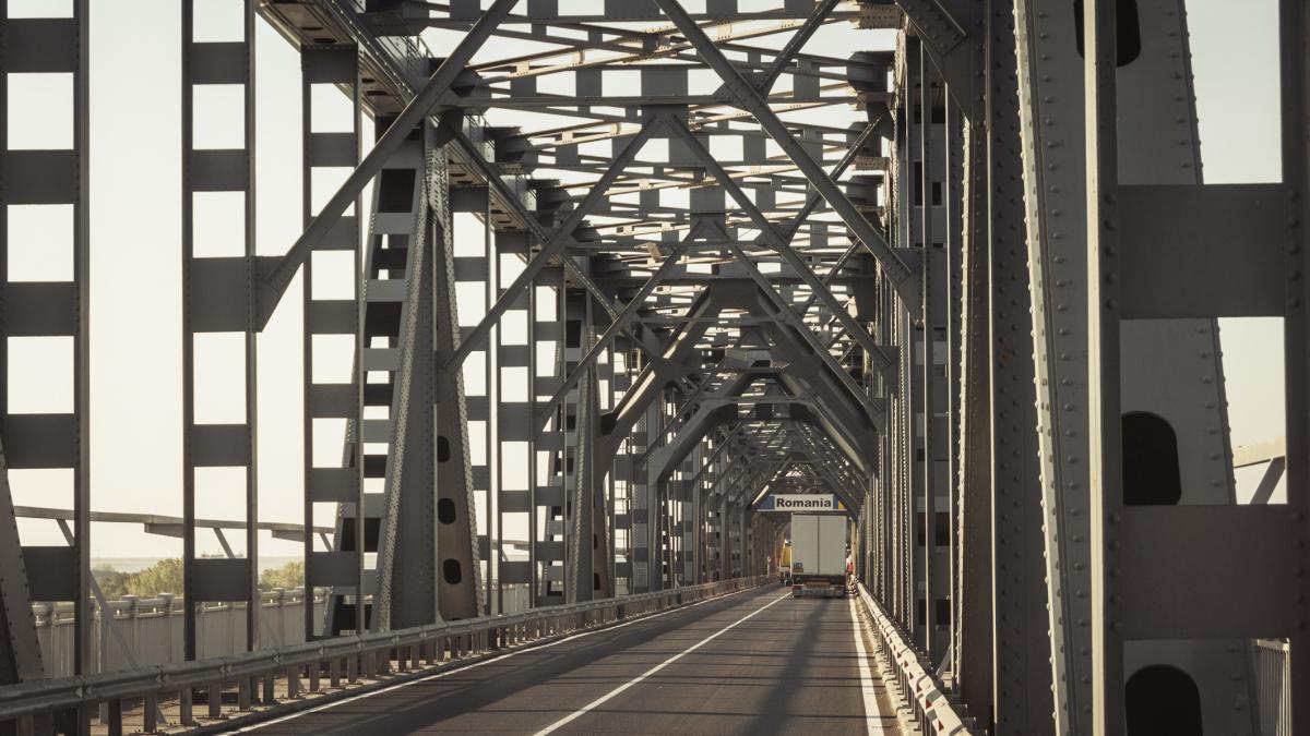 podul prieteniei giurgiu ruse va fi deschis pe ambele benzi de sarbatori