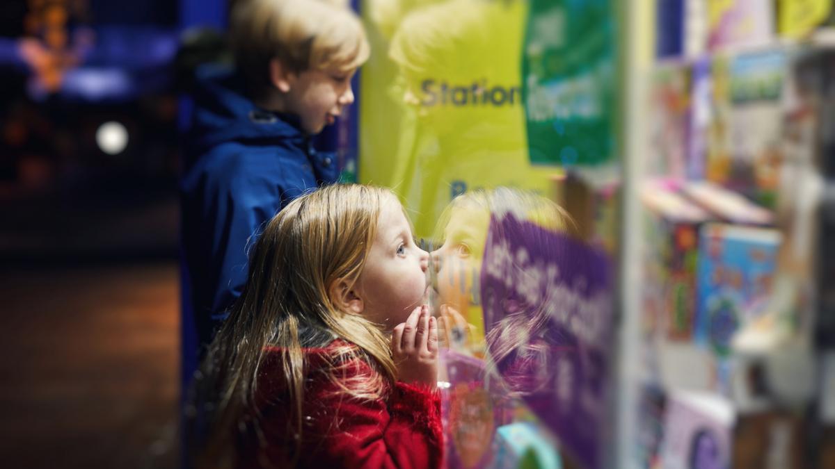 mare atentie la etichete in perioada sarbatorilor pericolele ascunse din jucarii care pot pune in pericol sanatatea copiilor