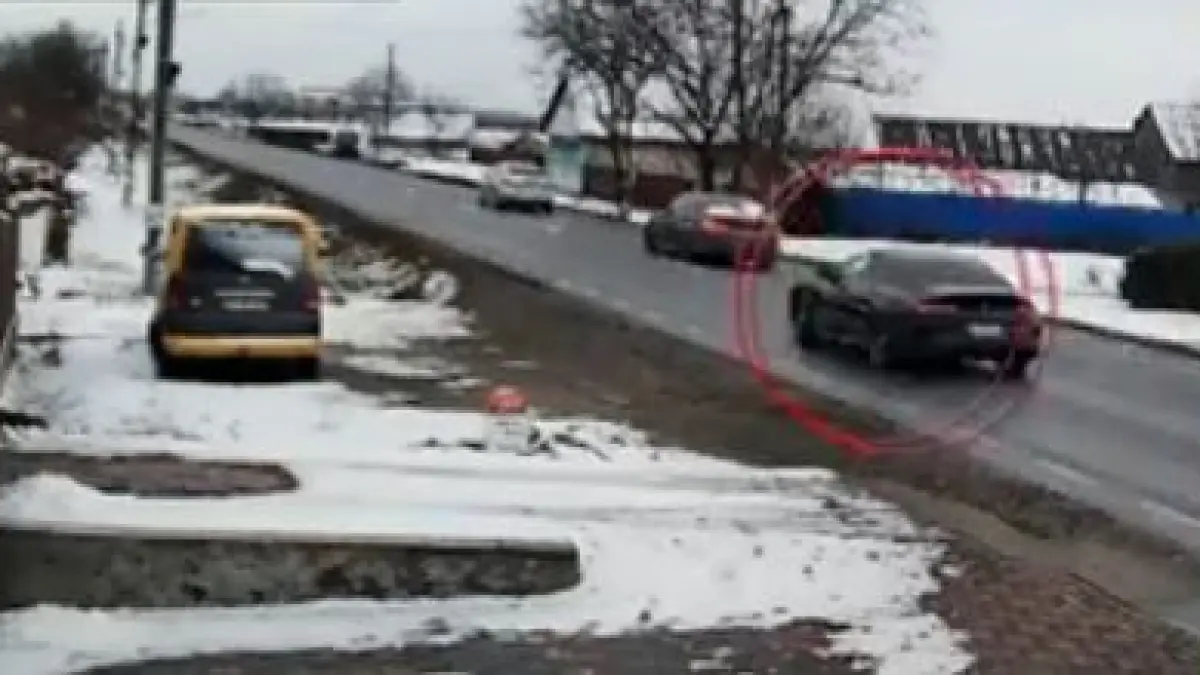 accidentul cumplit din suceava a fost filmat momentul in care masina se izbeste de cisterna si ia foc o intreaga familie a murit