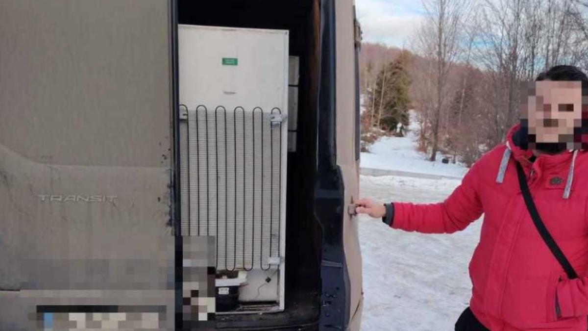 amenda uriasa primita de un barbat care si a aruncat vechiul frigider pe marginea drumului