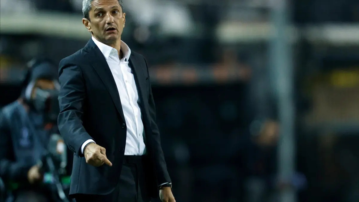 primele imagini cu bataia in care a fost implicat razvan lucescu cum explica el incidentul si ce risca