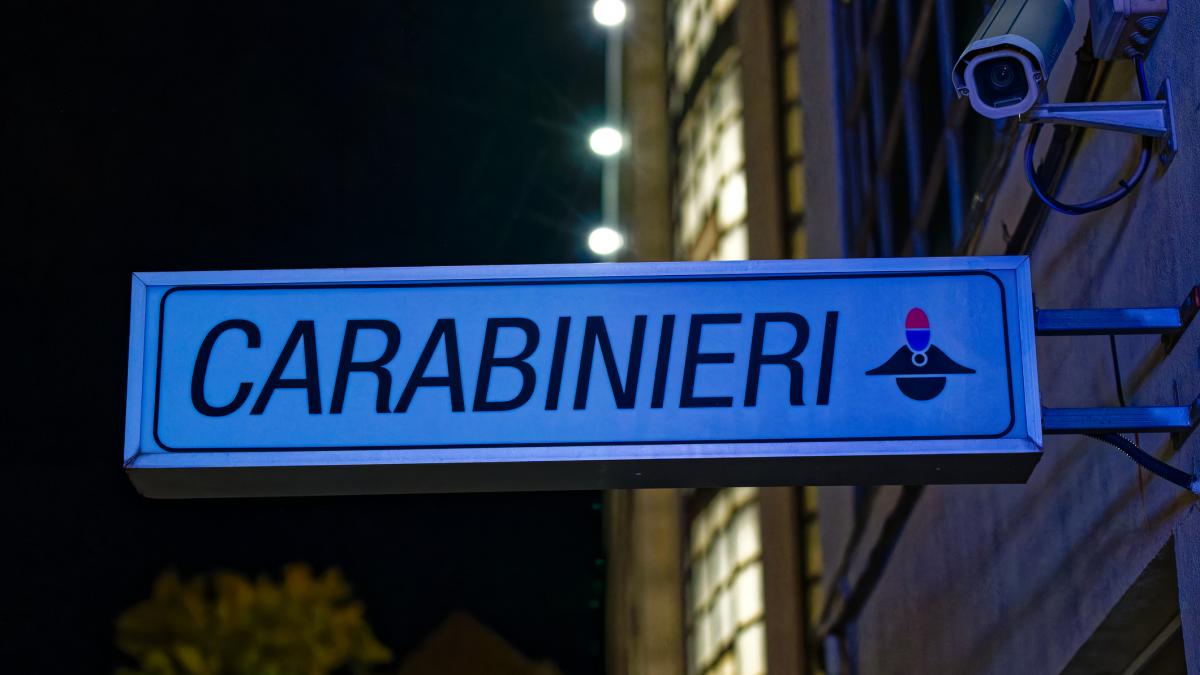 caz incredibil in italia un pieton a fost amendat de politie pentru ca mergea beat pe strada