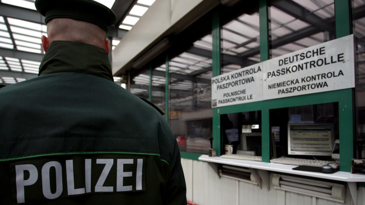 germania prelungeste controalele la frontiere dincolo de luna martie ministru masura este necesara pentru siguranta publica