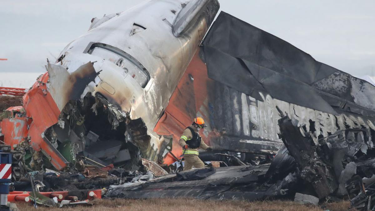 avionul jeju air 2216 care s a prabusit duminica efectuase 13 zboruri in cele 48 de ore dinaintea tragediei
