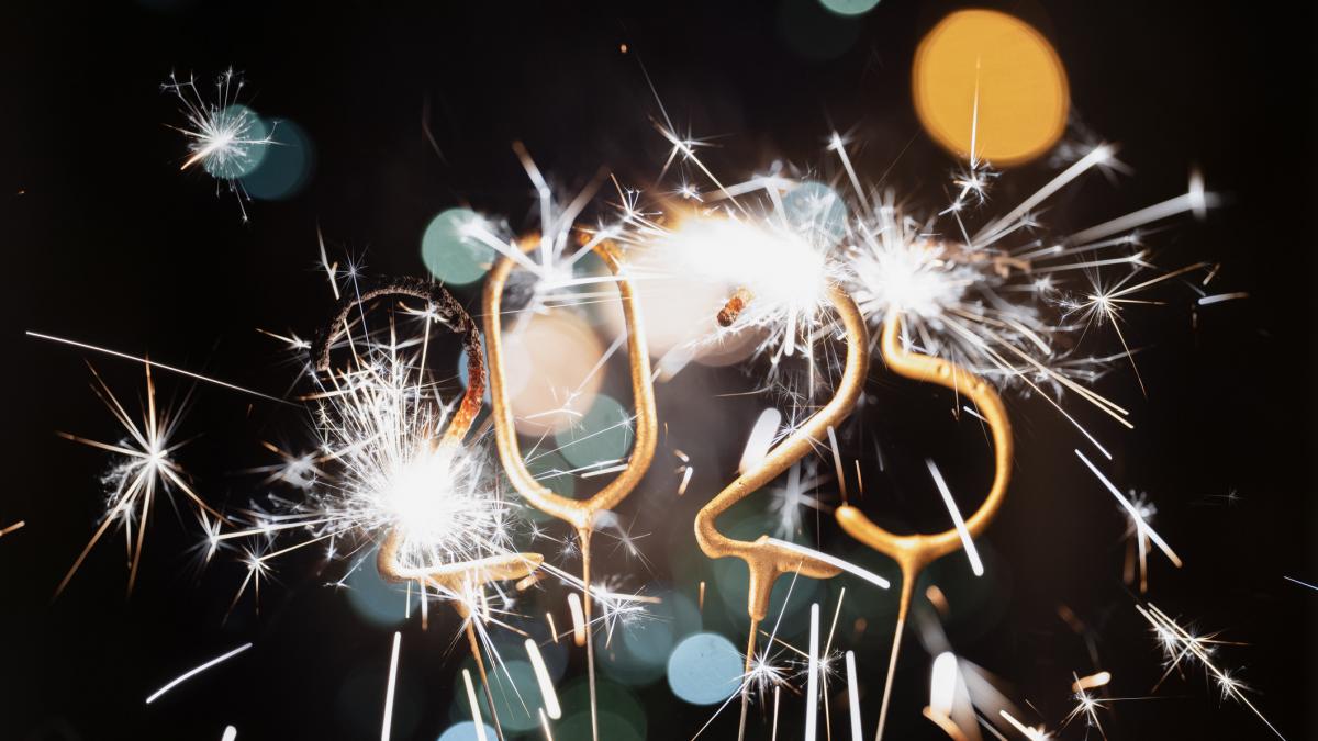 traditii si superstitii de revelion si de anul nou ce sa faci in noaptea dintre ani ca sa ti mearga bine in 2025