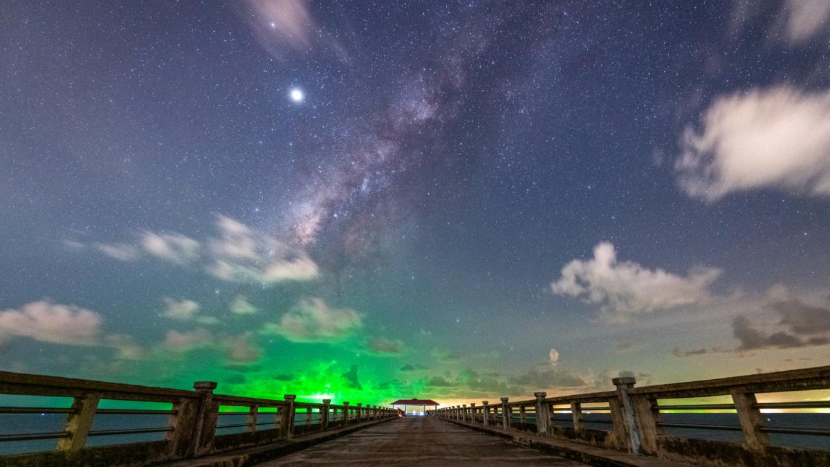 fenomene astronomice pe cer in 2025 cand vom vedea luni sangerii eclipse si ploi de meteoriti fenomene astronomice pe cer in 2025 cand vom vedea luni sangerii eclipse si ploi de meteoriti