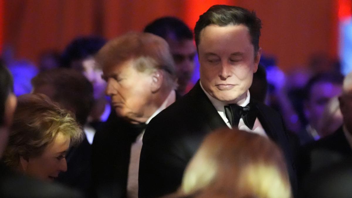 nyt elon musk s a mutat cu chirie la mar a lago langa donald trump cabana costa mii de dolari pe noapte